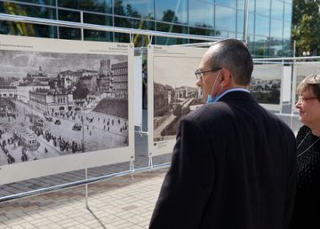 В парке Горького открылась фотовыставка, посвященная освобождению Харькова