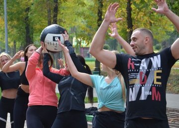 В парке Горького прошла тренировка в поддержку бывших наркозависимых В парке Горького прошла тренировка в поддержку бывших наркозависимых