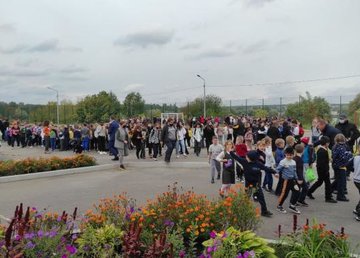 В Песочинской школе провели внеплановую учебную эвакуацию В Песочинской школе провели внеплановую учебную эвакуацию