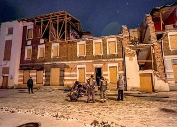 В поврежденном доме по улице Георгия Тарасенко возобновили теплоснабжение