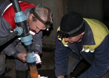 В Салтовском районе в этом году заменили более 6 км коммуникаций В Салтовском районе в этом году заменили более 6 км коммуникаций