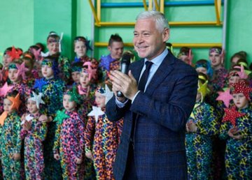 В школе-интернате №14 открыли новый стадион 