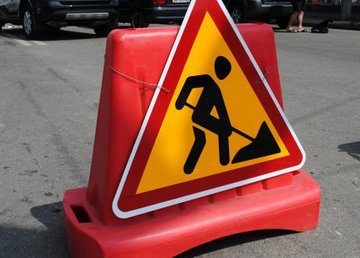 В Слесарном переулке до середины января ограничивается движение транспорта 