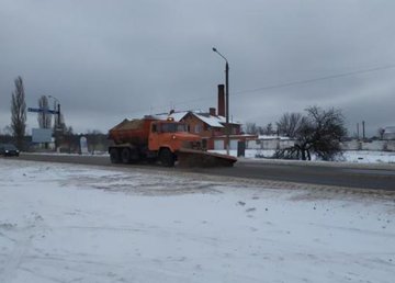 В течение суток проезд по дорогам местного и государственного значения обеспечивали 149 единиц спецтехники В течение суток проезд по дорогам местного и государственного значения обеспечивали 149 единиц спецтехники