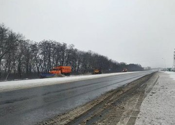 В течение суток в области расчистили от снега более 5 тыс. км дорог