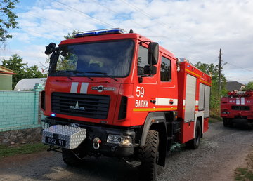 Валковский район: спасатели ликвидировали пожар на территории частного домовладения