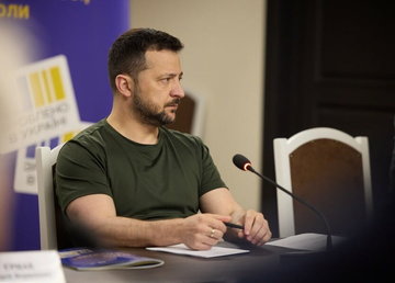 Вдячний усім, хто зберігає робочі місця для людей – Президент України зустрівся з представниками бізнесу на Харківщині