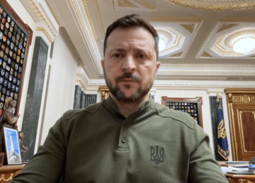 Війну принесли з Росії, і саме в Росію треба війну виштовхувати – саме їх треба змушувати до миру – звернення Президента Війну принесли з Росії, і саме в Росію треба війну виштовхувати – саме їх треба змушувати до миру – звернення Президента