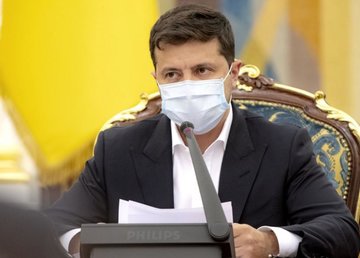 Владимир Зеленский подписал закон о всеукраинском референдуме