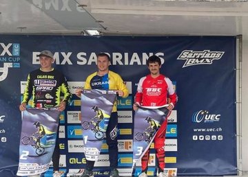 Владислав Сапожников получил золотую медаль на этапе Кубка Европы по велоспорту ВМХ Владислав Сапожников получил золотую медаль на этапе Кубка Европы по велоспорту ВМХ