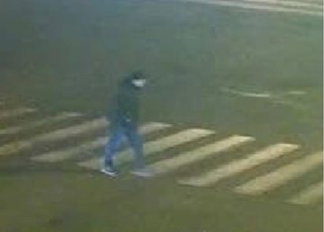 Внимание! Полиция разыскивает опасного преступника Внимание! Полиция разыскивает опасного преступника