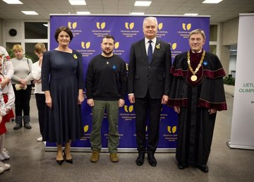 Володимир Зеленський і Гітанас Наусєда відвідали Український центр у Вільнюсі та зустрілися з українською громадою