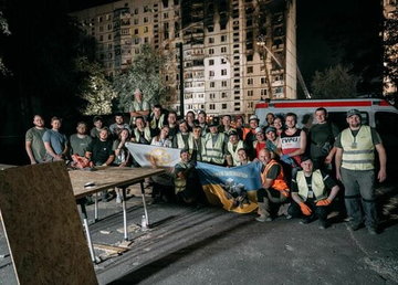 Волонтери беруть участь в ліквідації наслідків ворожих ударів на Харківщині