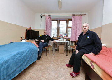 ВПО, які змінили місце реєстрації через Дію, потрібно звернутися до органу соцзахисту для продовження виплат