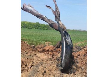 Вражеский снаряд перебил газопровод в Харьковском районе Вражеский снаряд перебил газопровод в Харьковском районе