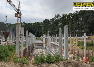 Все колонны первого яруса нового онкоцентра уже доставлены на строительную площадку