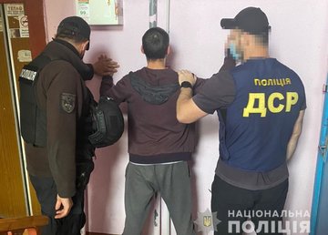 Вымогательство средств из наркодилеров – в Харькове разоблачили группу псевдополицейских  Вымогательство средств из наркодилеров – в Харькове разоблачили группу псевдополицейских