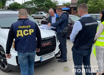 Взятку за непривлечение к админответственности ー полицейские сообщили о подозрении начальнику отдела Госгеокадастра в Харьковской области Взятку за непривлечение к админответственности ー полицейские сообщили о подозрении начальнику отдела Госгеокадастра в Харьковской области