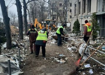 За два дня из-за обстрелов в Харькове повреждено более 60 домов За два дня из-за обстрелов в Харькове повреждено более 60 домов