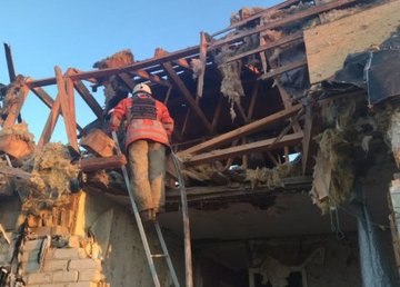 За прошедшие сутки в трех районах Харькова были пожары из-за обстрелов За прошедшие сутки в трех районах Харькова были пожары из-за обстрелов