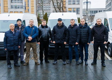 За співпраці ХОВА та Уряду Німеччини громадам Харківщини передали нові автомобілі За співпраці ХОВА та Уряду Німеччини громадам Харківщини передали нові автомобілі