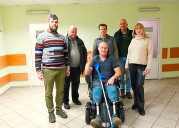 За сприяння Харківської ОВА ветеранам, які проходять лікування та реабілітацію, передали сучасні інвалідні візки з електроприводом