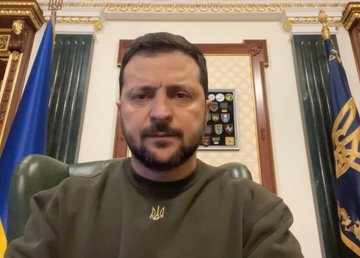 Зараз усім нам треба зберігати єдність, мобілізованість і повну концентрацію на обороні – звернення Президента України