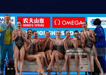 Збірна України з артистичного плавання виграла «срібло» чемпіонату світу