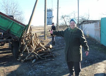 Жителям Харківської області доставили ще майже 500 кубометрів дров