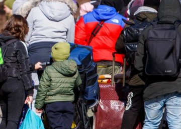 Жителям самых опасных районов Харькова помогают эвакуироваться 