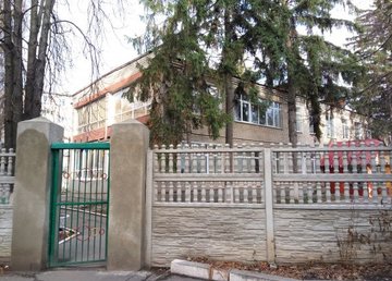Детский ясли-сад Национального аэрокосмического университета имени Жуковского «ХАИ» - фасад Детский ясли-сад Национального аэрокосмического университета имени Жуковского «ХАИ» - фасад