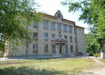 Комплексная детско-юношеская спортивная школа №11 - фасад