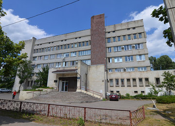 Консультативная поликлиника ГУ «Национальный институт терапии им. Л.Т. Малой» - фасад