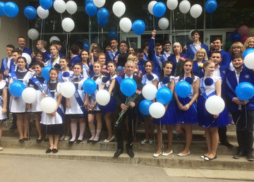 Специализированная экономико-правовая школа ХГУ «НУА» - фасад Специализированная экономико-правовая школа ХГУ «НУА» - фасад