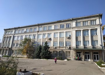 Специализированная школа № 133 «Лицей искусств» - фасад Специализированная школа № 133 «Лицей искусств» - фасад