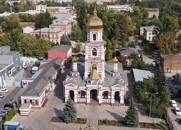 Свято-Пантелеимоновский храм - фасад Свято-Пантелеимоновский храм - фасад
