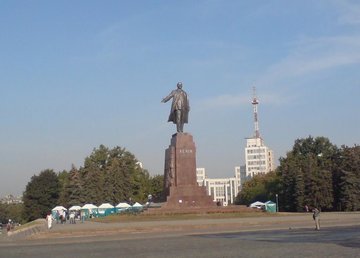 Площадь Свободы - фасад Площадь Свободы - фасад