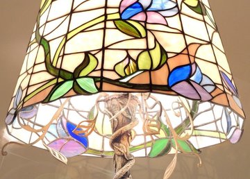 Светильник в технике Тиффани