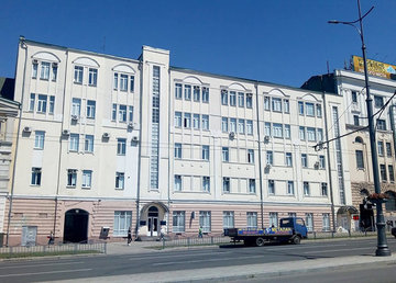 Консультативная поликлиника под градусником