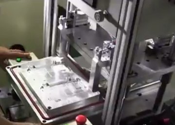 Вакуумый пресс для склеивания дисплея с тачскрином Вакуумый пресс для склеивания дисплея с тачскрином