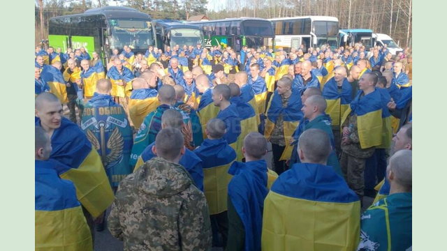 63-й обмін полоненими: 13 захисників з Харківщини повернулися додому