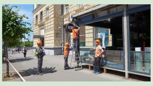 В Харькове демонтируют незаконные постройки