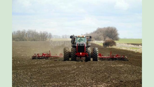 Аграрии области уже засеяли яровыми культурами более 1 млн. га