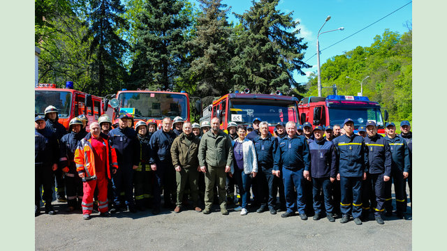 Автопарк Харьковского гарнизона ГСЧС пополнился 9 единицами пожарно-спасательной техники Автопарк Харьковского гарнизона ГСЧС пополнился 9 единицами пожарно-спасательной техники