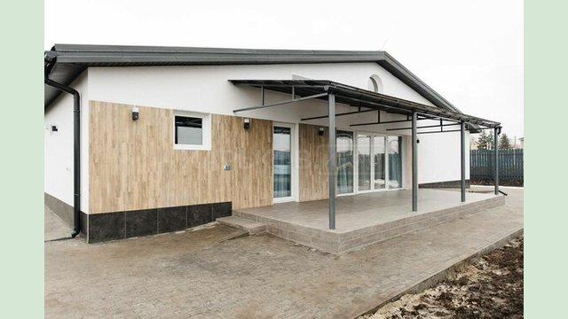 Багатодітна родина з Куп’янщини отримала нове житло Багатодітна родина з Куп’янщини отримала нове житло