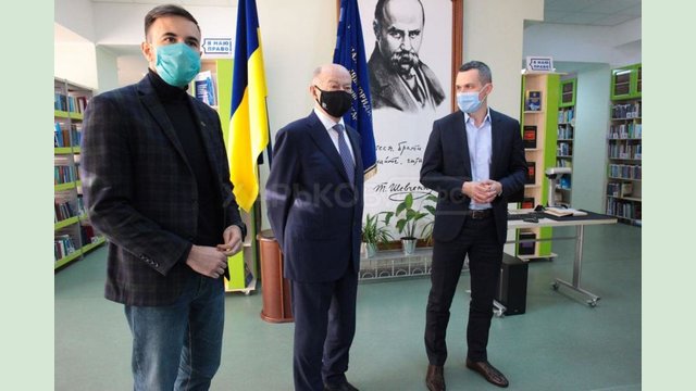 Библиотеке юридической академии передали современную технику для оцифровки уникальных книг Библиотеке юридической академии передали современную технику для оцифровки уникальных книг