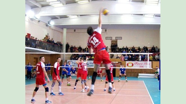 Чемпионат Украины по волейболу. Вторая победа "Локомотив" в харьковском дерби Чемпионат Украины по волейболу. Вторая победа "Локомотив" в харьковском дерби