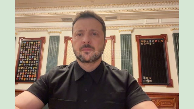 Чітка налаштованість Росії на війну – і вони цю свою налаштованість доводять і ударами, і заявами – усе це аргументи, щоб були нові санкції проти Росії – звернення Президента Чітка налаштованість Росії на війну – і вони цю свою налаштованість доводять і ударами, і заявами – усе це аргументи, щоб були нові санкції проти Росії – звернення Президента