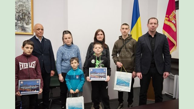 Дві родини з Куп’янська отримали путівки на відпочинок