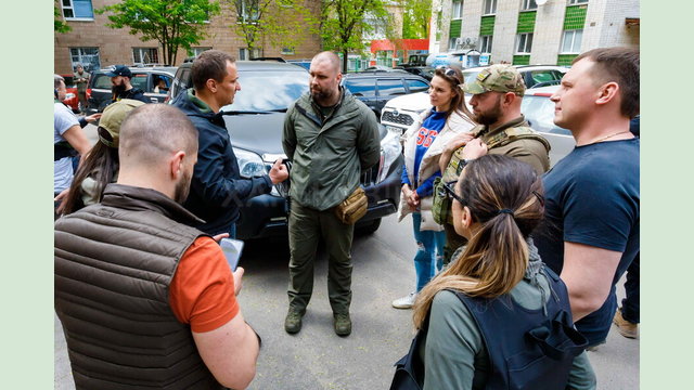 Еще один реанимобиль от благотворителей получил Центр экстренной медицинской помощи в Харькове Еще один реанимобиль от благотворителей получил Центр экстренной медицинской помощи в Харькове